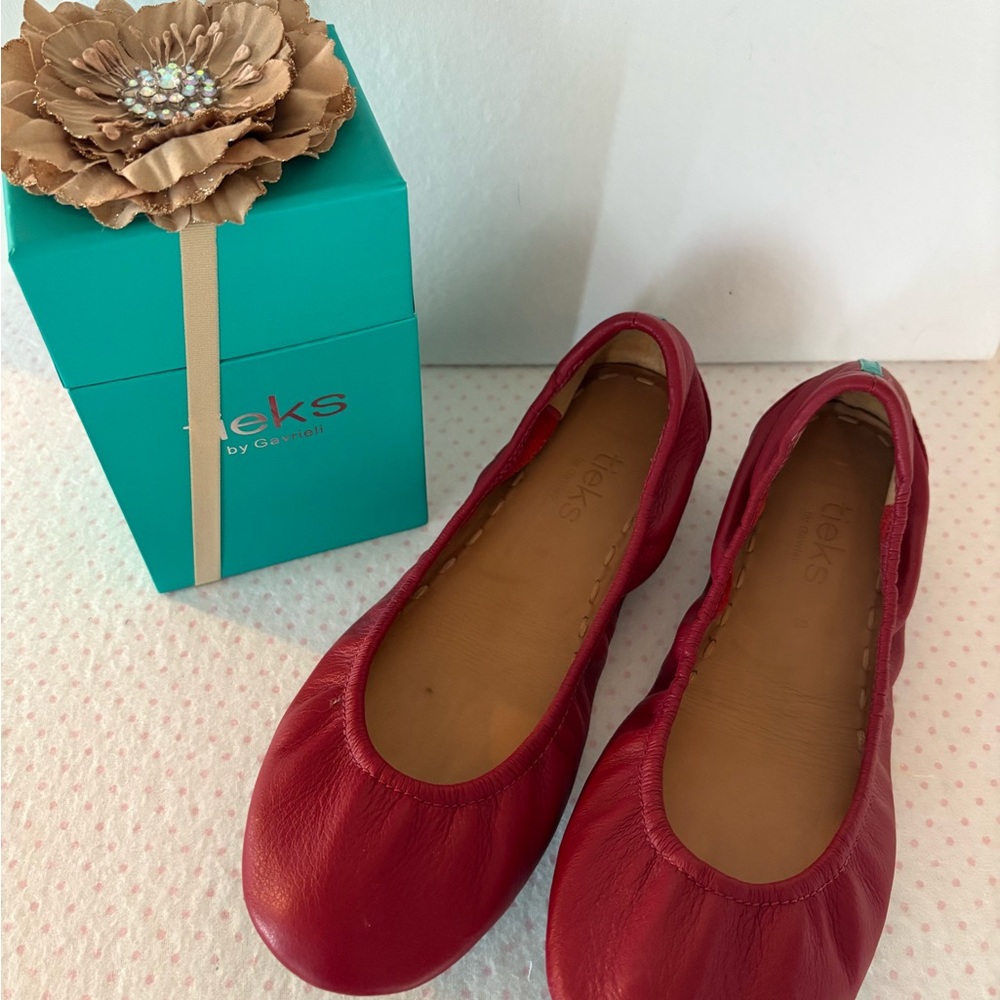 Tieks red Leather Ballet Flats